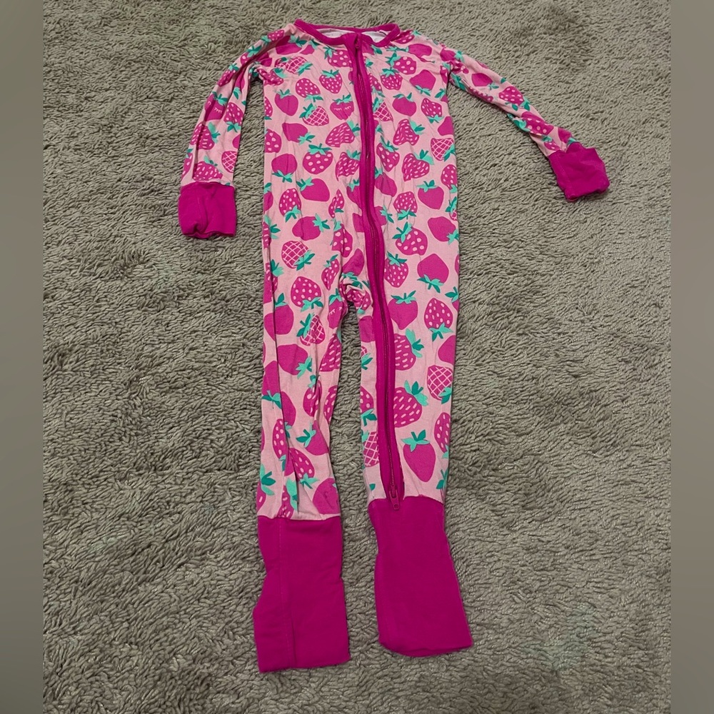 12-18 month little sleepies strawberry zippy